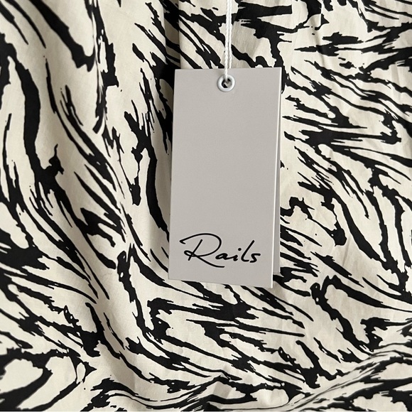 NWT RAILS Jayla One Shoulder Crop Top in Ivory Marbled Tiger Print Size XS - Picture 7 of 11